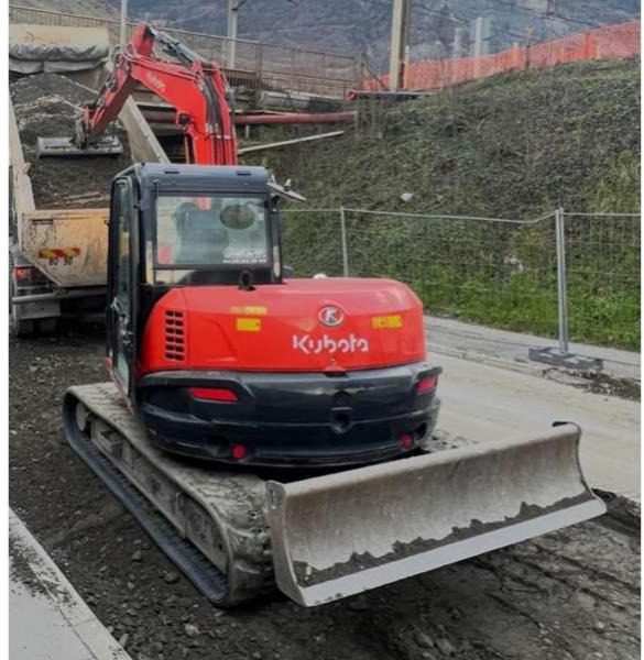 Kubota KX080-4A - Telakaivukone: kuva Kubota KX080-4A - Telakaivukone Kubota KX080-4A - Telakaivukone: kuva Kubota KX080-4A - Telakaivukone
