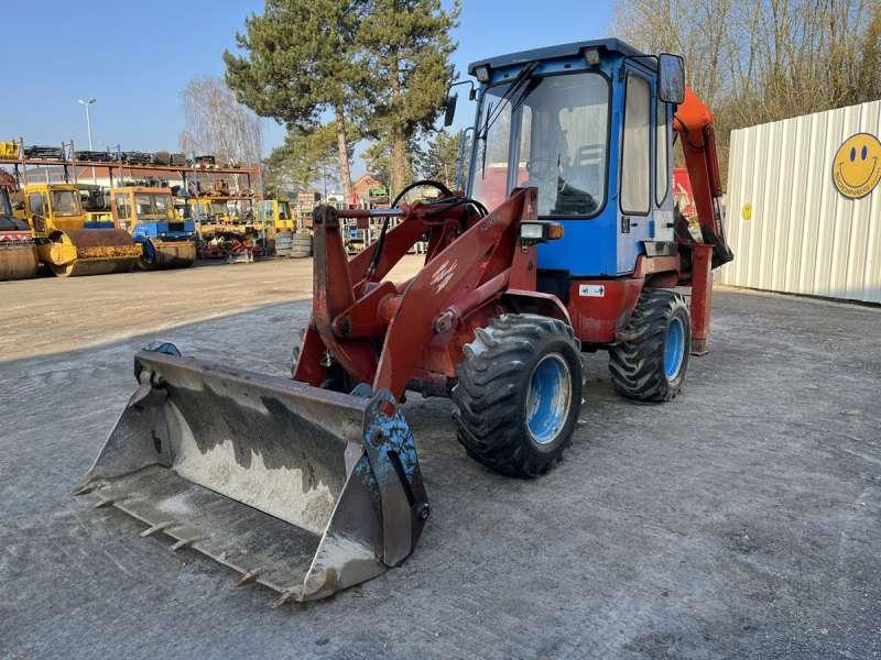 Kubota R520 - Kaivuri-trukki: kuva Kubota R520 - Kaivuri-trukki Kubota R520 - Kaivuri-trukki: kuva Kubota R520 - Kaivuri-trukki