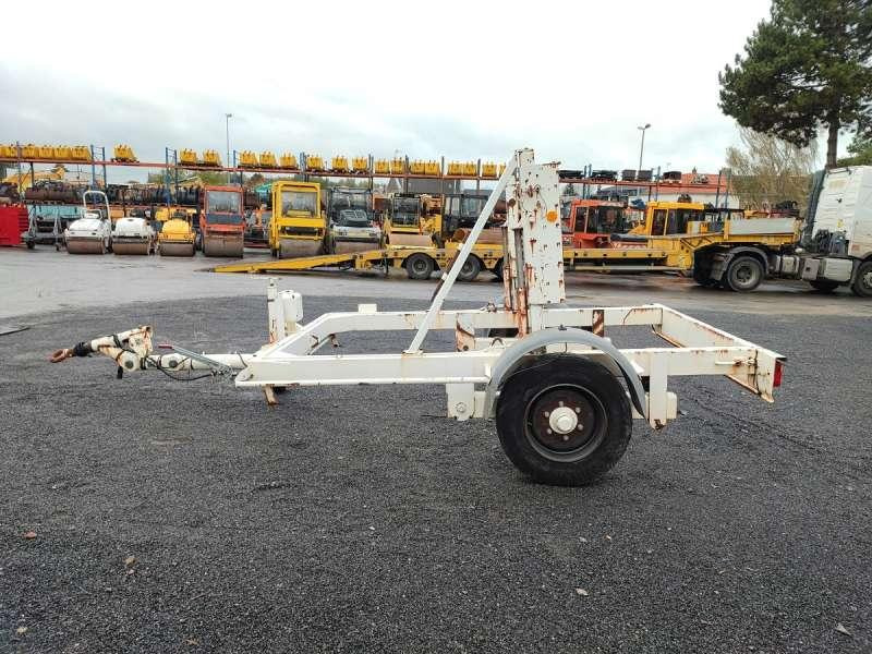 LANCIER PORTE TOURET - Peräkärry: kuva LANCIER PORTE TOURET - Peräkärry LANCIER PORTE TOURET - Peräkärry: kuva LANCIER PORTE TOURET - Peräkärry