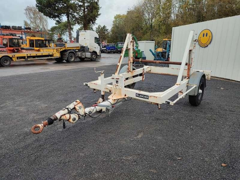 LANCIER PORTE TOURET - Peräkärry: kuva LANCIER PORTE TOURET - Peräkärry LANCIER PORTE TOURET - Peräkärry: kuva LANCIER PORTE TOURET - Peräkärry