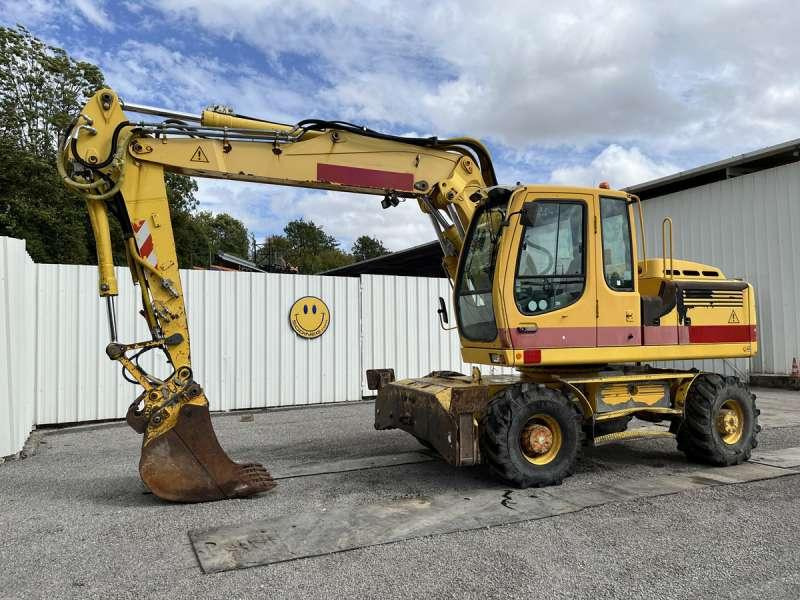 Liebherr A900C Litronic - Pyöräalustainen kaivinkone: kuva Liebherr A900C Litronic - Pyöräalustainen kaivinkone Liebherr A900C Litronic - Pyöräalustainen kaivinkone: kuva Liebherr A900C Litronic - Pyöräalustainen kaivinkone