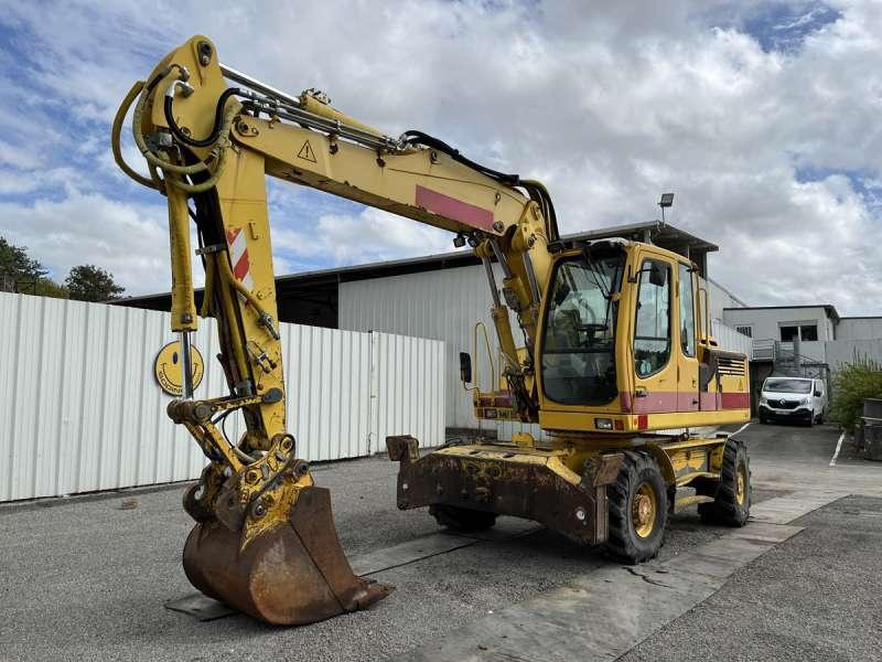 Liebherr A900C Litronic - Pyöräalustainen kaivinkone: kuva Liebherr A900C Litronic - Pyöräalustainen kaivinkone Liebherr A900C Litronic - Pyöräalustainen kaivinkone: kuva Liebherr A900C Litronic - Pyöräalustainen kaivinkone