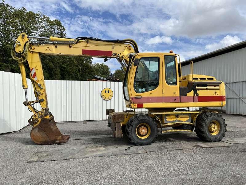 Liebherr A900C Litronic - Pyöräalustainen kaivinkone: kuva Liebherr A900C Litronic - Pyöräalustainen kaivinkone Liebherr A900C Litronic - Pyöräalustainen kaivinkone: kuva Liebherr A900C Litronic - Pyöräalustainen kaivinkone
