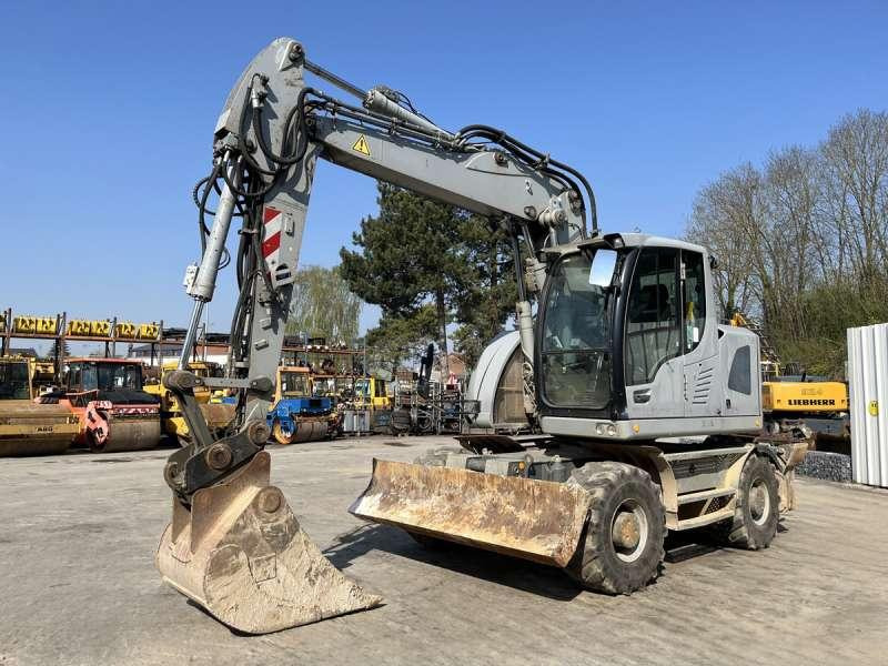 Liebherr A914 COMPACT - Pyöräalustainen kaivinkone: kuva Liebherr A914 COMPACT - Pyöräalustainen kaivinkone Liebherr A914 COMPACT - Pyöräalustainen kaivinkone: kuva Liebherr A914 COMPACT - Pyöräalustainen kaivinkone