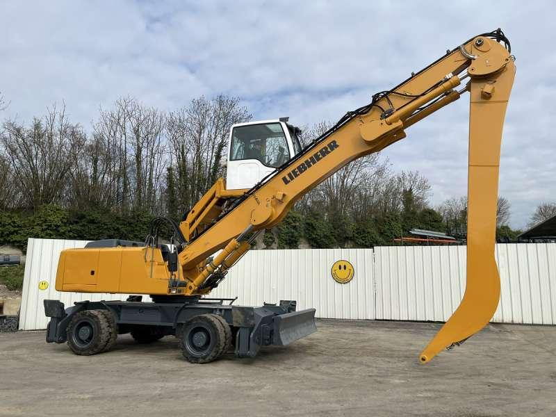 Liebherr A924C LITRONIC - Materiaalinkäsittelykone: kuva Liebherr A924C LITRONIC - Materiaalinkäsittelykone Liebherr A924C LITRONIC - Materiaalinkäsittelykone: kuva Liebherr A924C LITRONIC - Materiaalinkäsittelykone