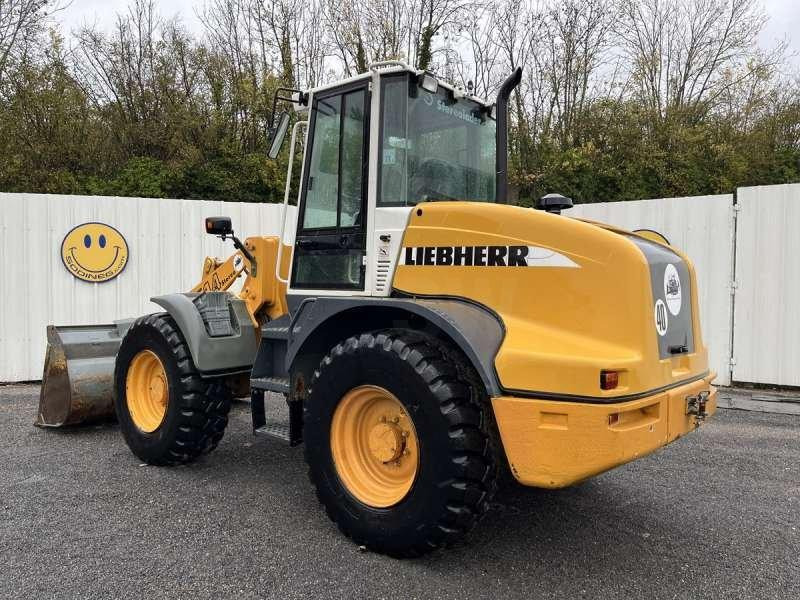 Liebherr L514 Stereo - Pyöräkuormaaja: kuva Liebherr L514 Stereo - Pyöräkuormaaja Liebherr L514 Stereo - Pyöräkuormaaja: kuva Liebherr L514 Stereo - Pyöräkuormaaja