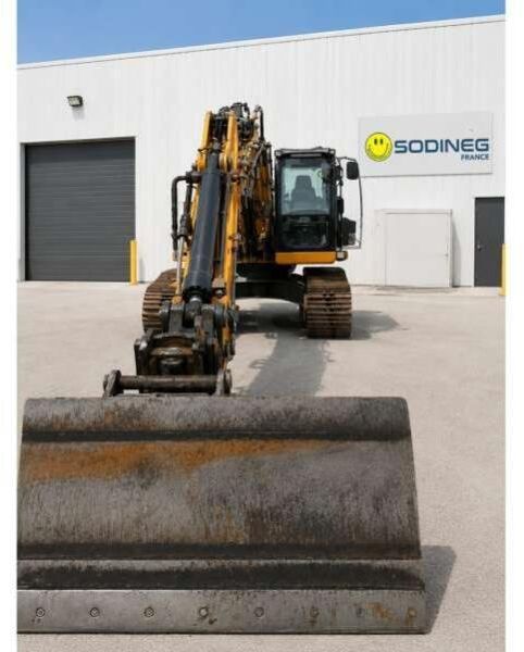 Liebherr R922 - Telakaivukone: kuva Liebherr R922 - Telakaivukone Liebherr R922 - Telakaivukone: kuva Liebherr R922 - Telakaivukone