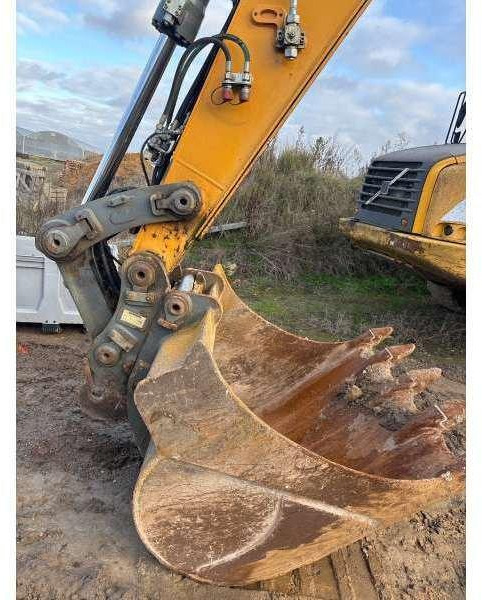 Liebherr R924 LC - Telakaivukone: kuva Liebherr R924 LC - Telakaivukone Liebherr R924 LC - Telakaivukone: kuva Liebherr R924 LC - Telakaivukone