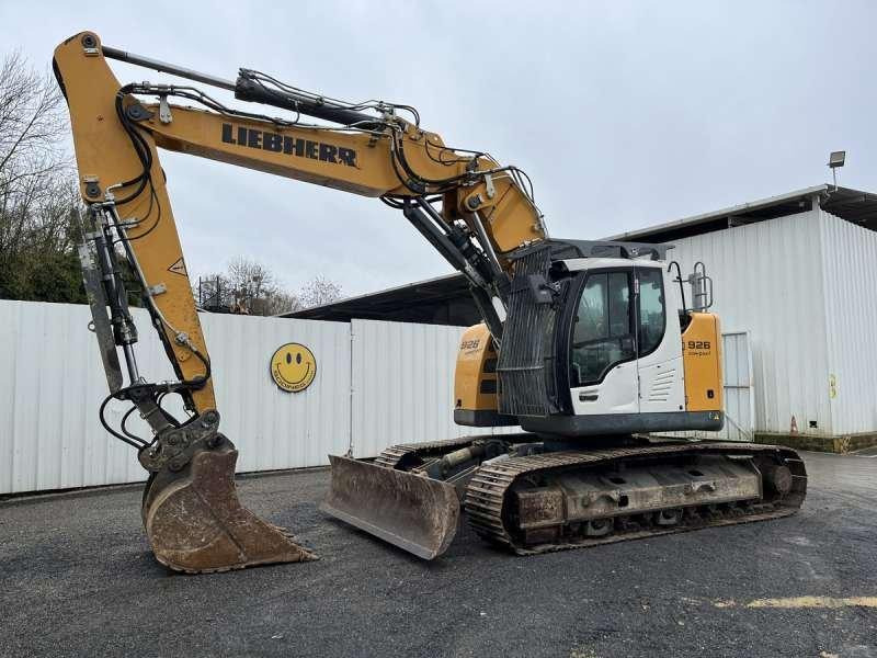 Liebherr R926 COMPACT - Telakaivukone: kuva Liebherr R926 COMPACT - Telakaivukone Liebherr R926 COMPACT - Telakaivukone: kuva Liebherr R926 COMPACT - Telakaivukone