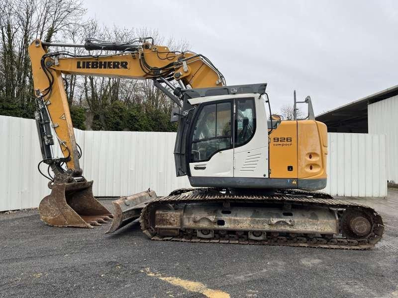 Liebherr R926 COMPACT - Telakaivukone: kuva Liebherr R926 COMPACT - Telakaivukone Liebherr R926 COMPACT - Telakaivukone: kuva Liebherr R926 COMPACT - Telakaivukone