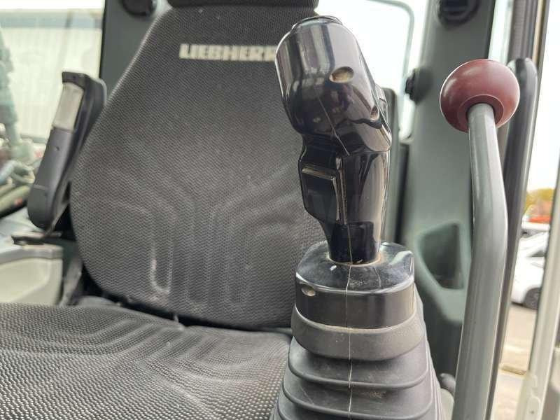 Telakaivukone Liebherr R926LC: kuva Telakaivukone Liebherr R926LC