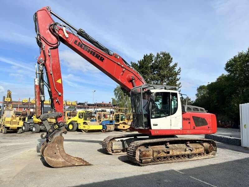 Liebherr R926LC - Telakaivukone: kuva Liebherr R926LC - Telakaivukone Liebherr R926LC - Telakaivukone: kuva Liebherr R926LC - Telakaivukone