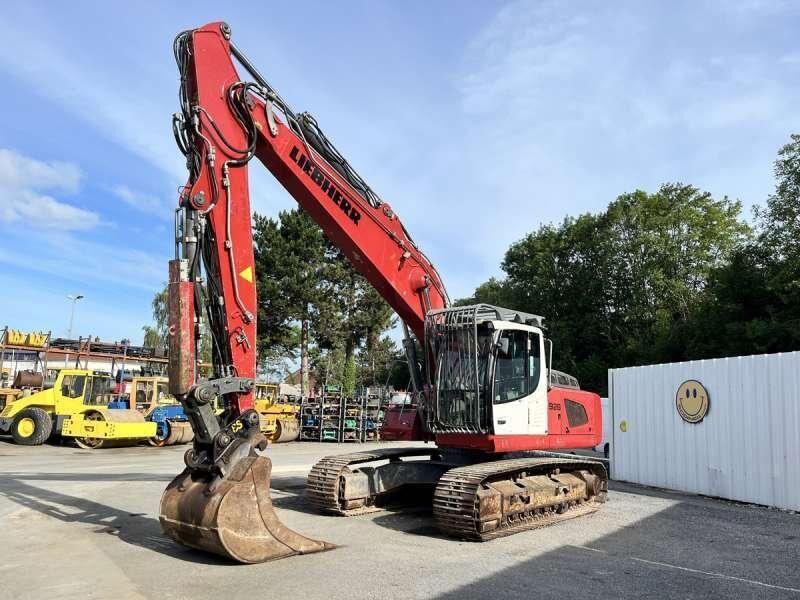 Liebherr R926LC - Telakaivukone: kuva Liebherr R926LC - Telakaivukone Liebherr R926LC - Telakaivukone: kuva Liebherr R926LC - Telakaivukone