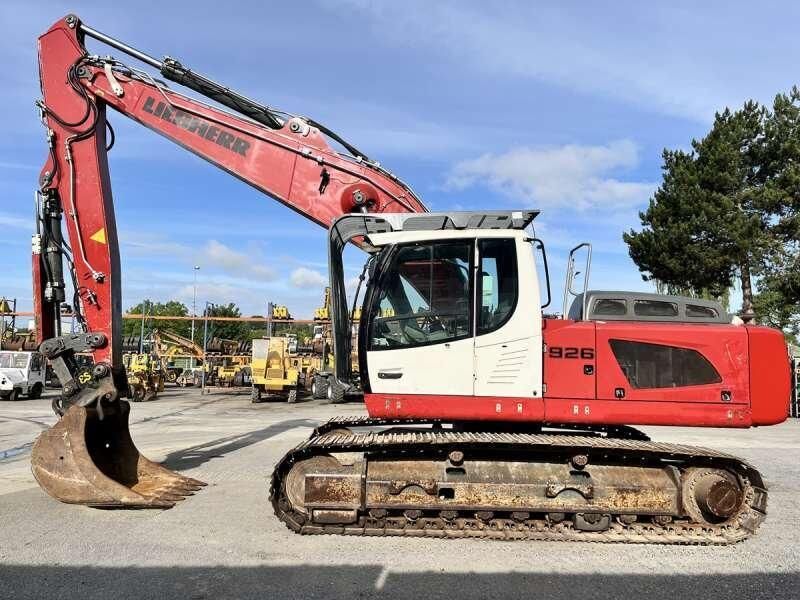 Liebherr R926LC - Telakaivukone: kuva Liebherr R926LC - Telakaivukone Liebherr R926LC - Telakaivukone: kuva Liebherr R926LC - Telakaivukone