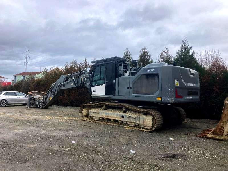 Liebherr R938 LC - Telakaivukone: kuva Liebherr R938 LC - Telakaivukone Liebherr R938 LC - Telakaivukone: kuva Liebherr R938 LC - Telakaivukone