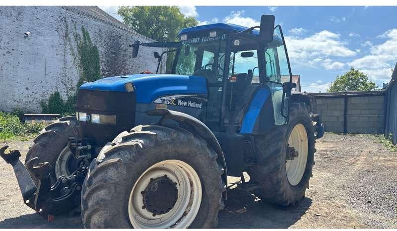 New Holland TM175 - Traktori: kuva New Holland TM175 - Traktori New Holland TM175 - Traktori: kuva New Holland TM175 - Traktori