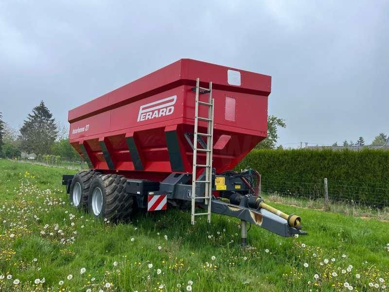 Perard INTERBENNE 27 - Perävaunu: kuva Perard INTERBENNE 27 - Perävaunu Perard INTERBENNE 27 - Perävaunu: kuva Perard INTERBENNE 27 - Perävaunu