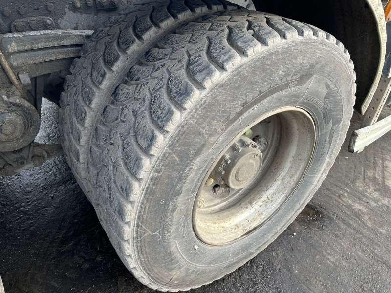 Koukkulava kuorma-auto Renault PREMIUM LANDER 370DXI: kuva Koukkulava kuorma-auto Renault PREMIUM LANDER 370DXI
