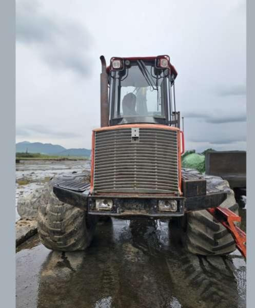 VALMET 840.4 - Metsätraktori: kuva VALMET 840.4 - Metsätraktori VALMET 840.4 - Metsätraktori: kuva VALMET 840.4 - Metsätraktori