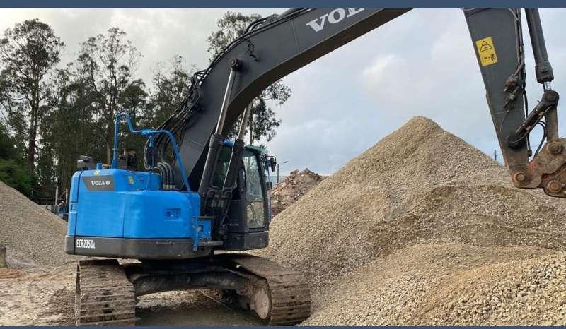 Volvo ECR235DL - Telakaivukone: kuva Volvo ECR235DL - Telakaivukone Volvo ECR235DL - Telakaivukone: kuva Volvo ECR235DL - Telakaivukone