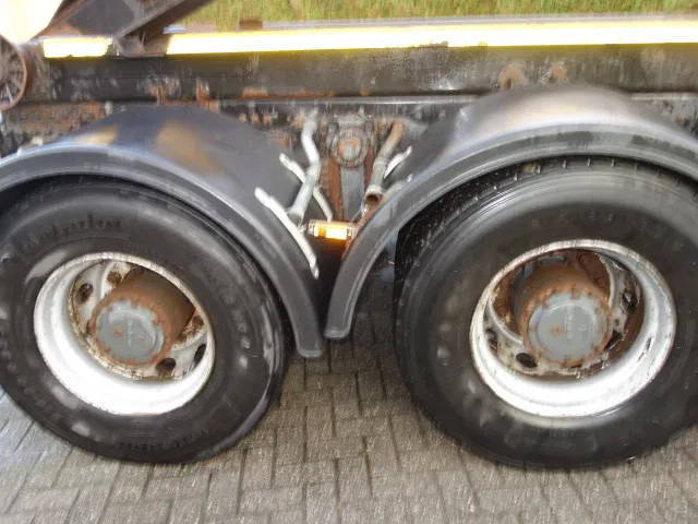 DAF 85.410 CF 6X4 SLEEL SPRINGS MANUAL GEARBOX - Koukkulava kuorma-auto: kuva DAF 85.410 CF 6X4 SLEEL SPRINGS MANUAL GEARBOX - Koukkulava kuorma-auto DAF 85.410 CF 6X4 SLEEL SPRINGS MANUAL GEARBOX - Koukkulava kuorma-auto: kuva DAF 85.410 CF 6X4 SLEEL SPRINGS MANUAL GEARBOX - Koukkulava kuorma-auto