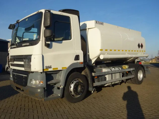 DAF CF 360 13000 LITER MANUAL GEARBOX EURO5 - Säiliöauto: kuva DAF CF 360 13000 LITER MANUAL GEARBOX EURO5 - Säiliöauto DAF CF 360 13000 LITER MANUAL GEARBOX EURO5 - Säiliöauto: kuva DAF CF 360 13000 LITER MANUAL GEARBOX EURO5 - Säiliöauto