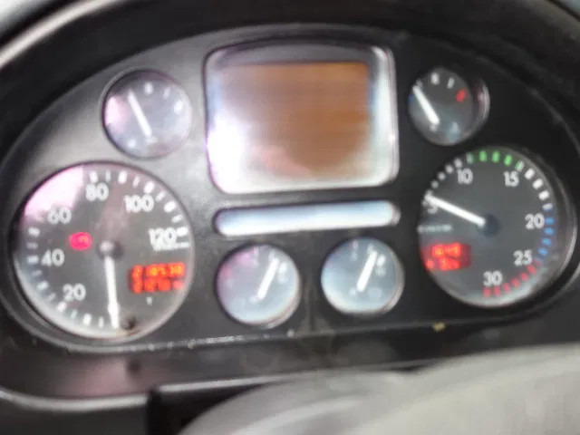 DAF CF 85.430 8X4 EURO3 WITH AIRCO - Kuorma-auto alusta: kuva DAF CF 85.430 8X4 EURO3 WITH AIRCO - Kuorma-auto alusta DAF CF 85.430 8X4 EURO3 WITH AIRCO - Kuorma-auto alusta: kuva DAF CF 85.430 8X4 EURO3 WITH AIRCO - Kuorma-auto alusta