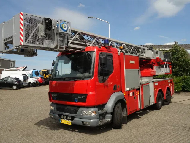 DAF LF 55.250 METZ 30 meter - Paloauto: kuva DAF LF 55.250 METZ 30 meter - Paloauto DAF LF 55.250 METZ 30 meter - Paloauto: kuva DAF LF 55.250 METZ 30 meter - Paloauto
