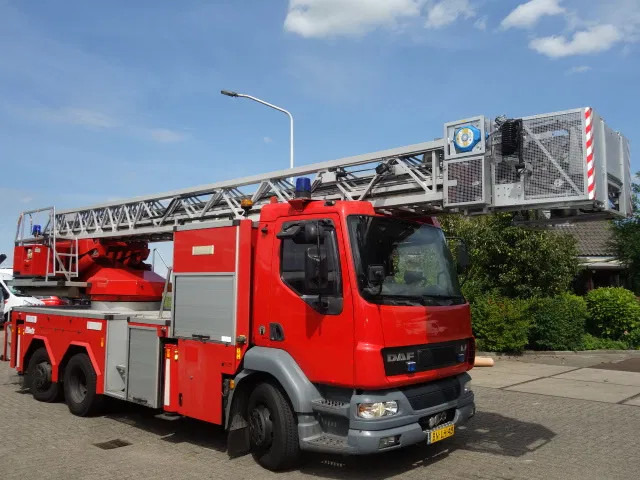 DAF LF 55.250 METZ 30 meter - Paloauto: kuva DAF LF 55.250 METZ 30 meter - Paloauto DAF LF 55.250 METZ 30 meter - Paloauto: kuva DAF LF 55.250 METZ 30 meter - Paloauto