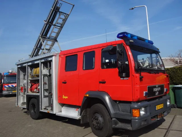 MAN 15 224-with winch 2500liter water tank,ziegler pomp - Paloauto: kuva MAN 15 224-with winch 2500liter water tank,ziegler pomp - Paloauto MAN 15 224-with winch 2500liter water tank,ziegler pomp - Paloauto: kuva MAN 15 224-with winch 2500liter water tank,ziegler pomp - Paloauto