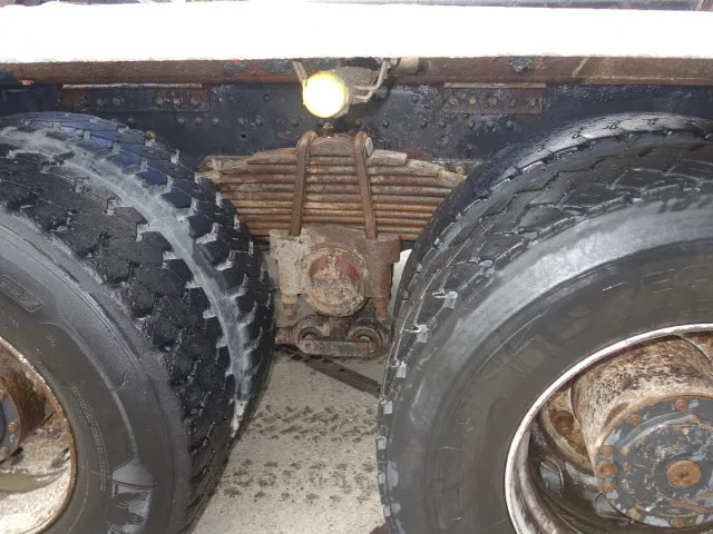 MAN 35-364 chassis cabine manual diesel pomp 6 cil 8x4 - Kuorma-auto alusta: kuva MAN 35-364 chassis cabine manual diesel pomp 6 cil 8x4 - Kuorma-auto alusta MAN 35-364 chassis cabine manual diesel pomp 6 cil 8x4 - Kuorma-auto alusta: kuva MAN 35-364 chassis cabine manual diesel pomp 6 cil 8x4 - Kuorma-auto alusta