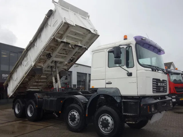 MAN FE410 PK 8X8 MEILLER KIPPER,MANUALFEULPUMP - Kippiauto kuorma-auto: kuva MAN FE410 PK 8X8 MEILLER KIPPER,MANUALFEULPUMP - Kippiauto kuorma-auto MAN FE410 PK 8X8 MEILLER KIPPER,MANUALFEULPUMP - Kippiauto kuorma-auto: kuva MAN FE410 PK 8X8 MEILLER KIPPER,MANUALFEULPUMP - Kippiauto kuorma-auto