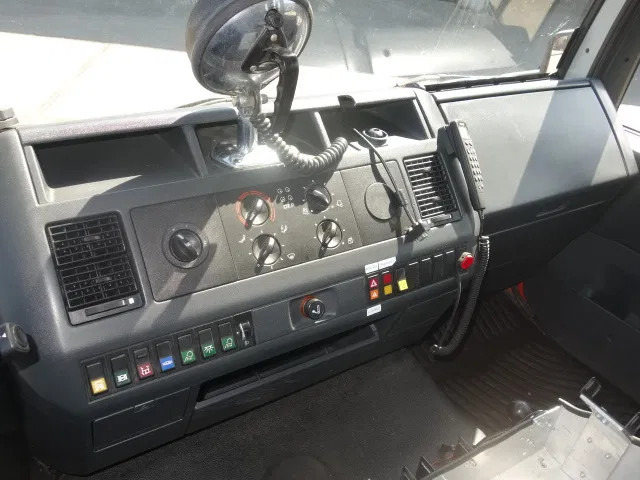 Paloauto MAN LE 220C GODIVA POMP 2000 LITER TANK,MANUAL GEARBOX: kuva Paloauto MAN LE 220C GODIVA POMP 2000 LITER TANK,MANUAL GEARBOX Paloauto MAN LE 220C GODIVA POMP 2000 LITER TANK,MANUAL GEARBOX: kuva Paloauto MAN LE 220C GODIVA POMP 2000 LITER TANK,MANUAL GEARBOX