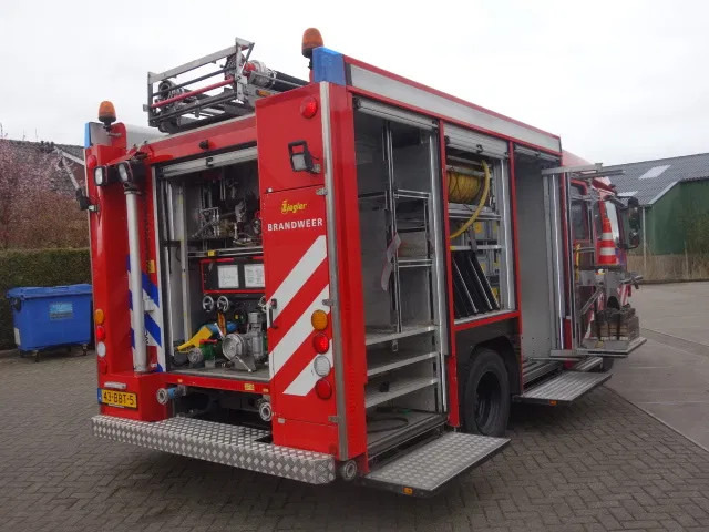 Paloauto Mercedes-Benz Atego 1426 ZIEGLER 2000 LITER EURO 5: kuva Paloauto Mercedes-Benz Atego 1426 ZIEGLER 2000 LITER EURO 5