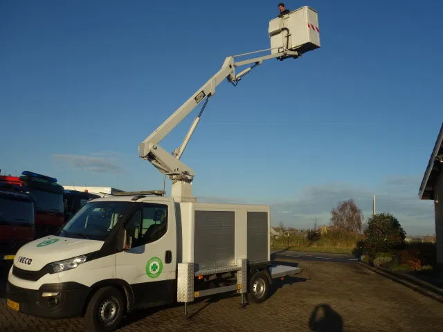 Iveco Daily 35S14 CUSTERS 12 METER SKY WORKER EURO 6 ,AIRCO - Tavara-auto: kuva Iveco Daily 35S14 CUSTERS 12 METER SKY WORKER EURO 6 ,AIRCO - Tavara-auto Iveco Daily 35S14 CUSTERS 12 METER SKY WORKER EURO 6 ,AIRCO - Tavara-auto: kuva Iveco Daily 35S14 CUSTERS 12 METER SKY WORKER EURO 6 ,AIRCO - Tavara-auto