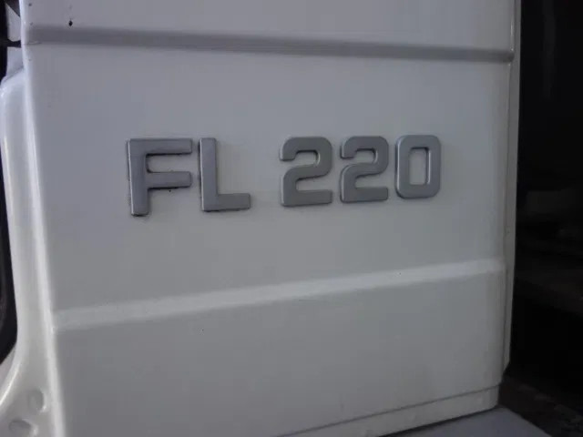 Volvo FL 240 220PK 12000 LITER STEELSPRINGS - Säiliöauto: kuva Volvo FL 240 220PK 12000 LITER STEELSPRINGS - Säiliöauto Volvo FL 240 220PK 12000 LITER STEELSPRINGS - Säiliöauto: kuva Volvo FL 240 220PK 12000 LITER STEELSPRINGS - Säiliöauto