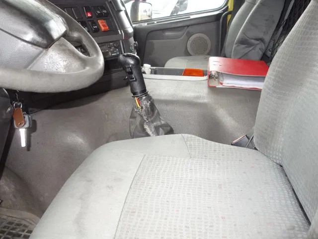 Volvo FM 12 18500liter tank,AIRCO,MANUAL GEARBOX - Säiliöauto: kuva Volvo FM 12 18500liter tank,AIRCO,MANUAL GEARBOX - Säiliöauto Volvo FM 12 18500liter tank,AIRCO,MANUAL GEARBOX - Säiliöauto: kuva Volvo FM 12 18500liter tank,AIRCO,MANUAL GEARBOX - Säiliöauto