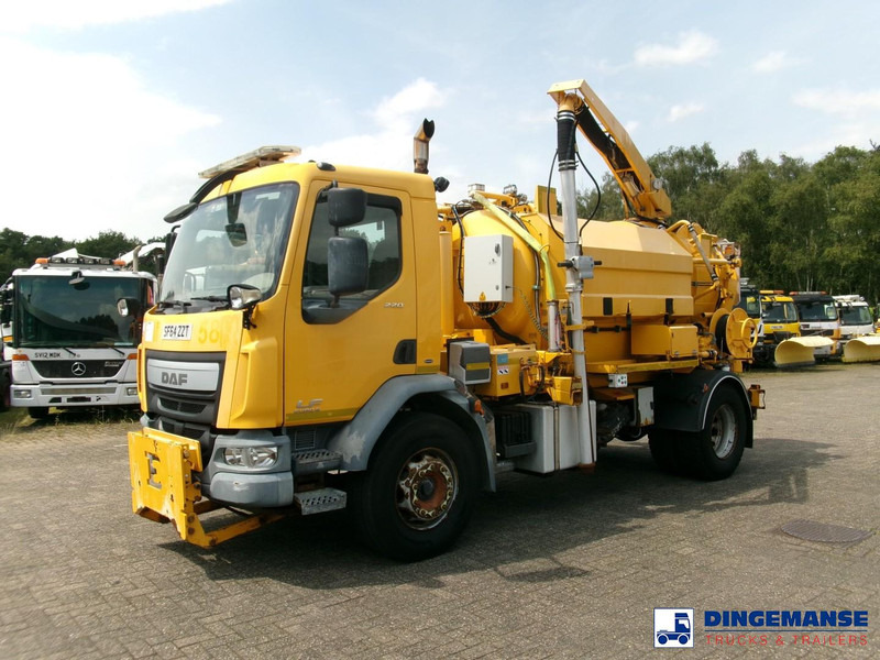 DAF LF 220 4X2 Whale vacuum tank 7 m3 - Puhtaanpitoauto: kuva DAF LF 220 4X2 Whale vacuum tank 7 m3 - Puhtaanpitoauto DAF LF 220 4X2 Whale vacuum tank 7 m3 - Puhtaanpitoauto: kuva DAF LF 220 4X2 Whale vacuum tank 7 m3 - Puhtaanpitoauto