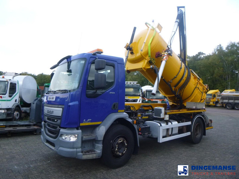 DAF LF 250 4x2 Whale vacuum tank 8 m3 - Puhtaanpitoauto: kuva DAF LF 250 4x2 Whale vacuum tank 8 m3 - Puhtaanpitoauto DAF LF 250 4x2 Whale vacuum tank 8 m3 - Puhtaanpitoauto: kuva DAF LF 250 4x2 Whale vacuum tank 8 m3 - Puhtaanpitoauto