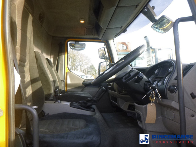 Puhtaanpitoauto DAF LF 55.220 4X2 RHD Whale vacuum tank 8.1 m3: kuva Puhtaanpitoauto DAF LF 55.220 4X2 RHD Whale vacuum tank 8.1 m3