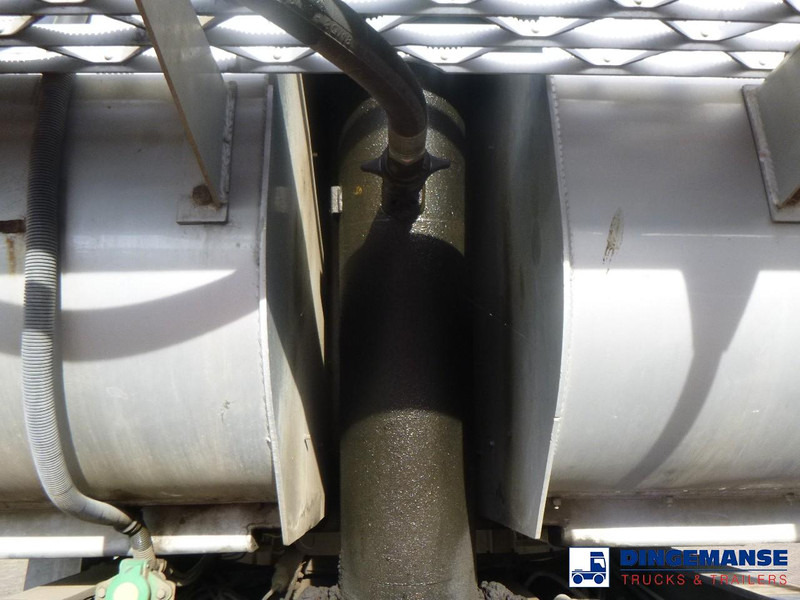 Leasing Fruehauf Tipper trailer alu 35 m3 + tarpaulin Fruehauf Tipper trailer alu 35 m3 + tarpaulin: kuva Leasing Fruehauf Tipper trailer alu 35 m3 + tarpaulin Fruehauf Tipper trailer alu 35 m3 + tarpaulin