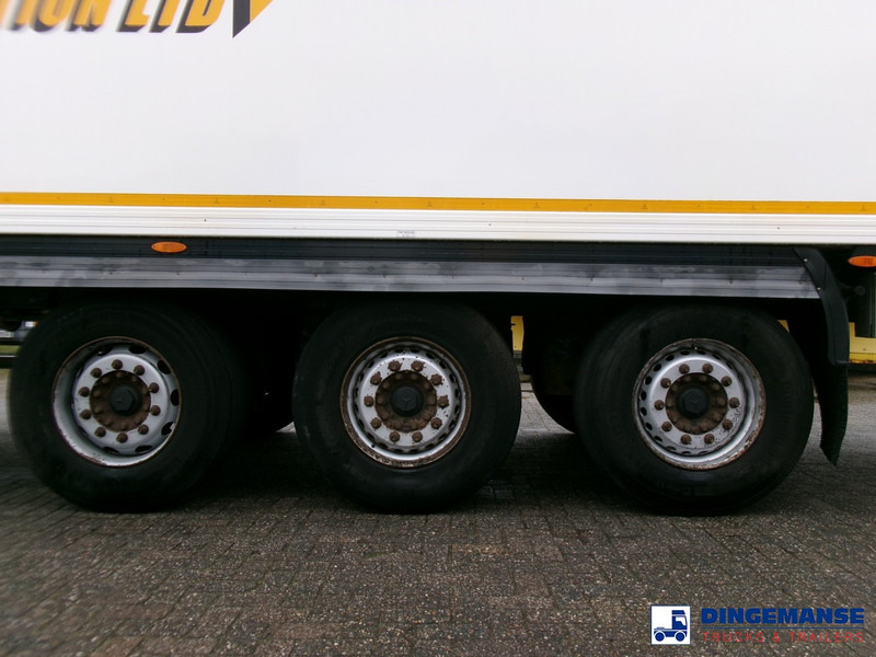 Gray Adams Frigo trailer + Carrier Vector 1850 MT - Refrigeraattori puoliperävaunu: kuva Gray Adams Frigo trailer + Carrier Vector 1850 MT - Refrigeraattori puoliperävaunu Gray Adams Frigo trailer + Carrier Vector 1850 MT - Refrigeraattori puoliperävaunu: kuva Gray Adams Frigo trailer + Carrier Vector 1850 MT - Refrigeraattori puoliperävaunu