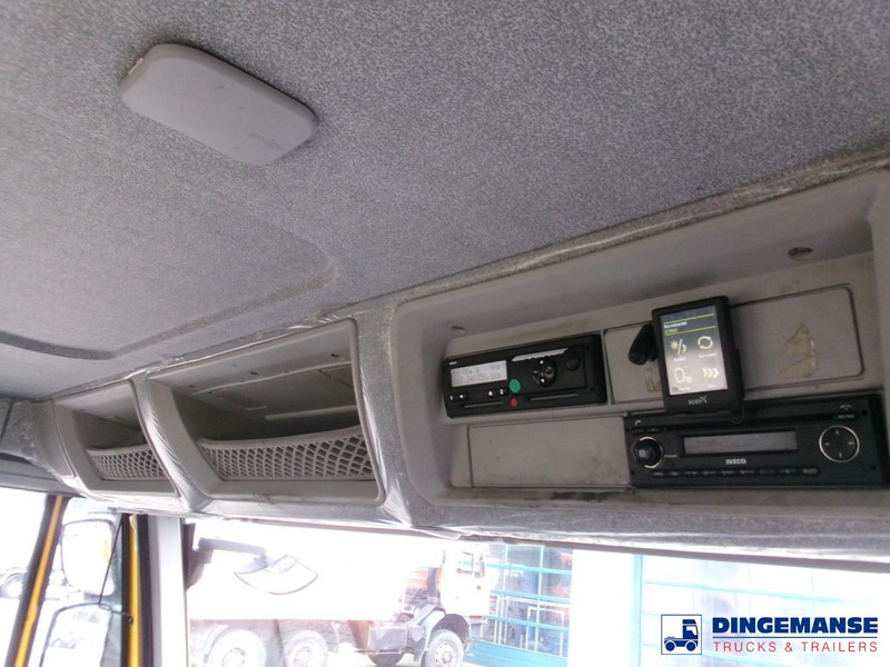 Nosturiauto Iveco Stralis 310 6x2 Euro 6 + Atlas 105.2 crane: kuva Nosturiauto Iveco Stralis 310 6x2 Euro 6 + Atlas 105.2 crane