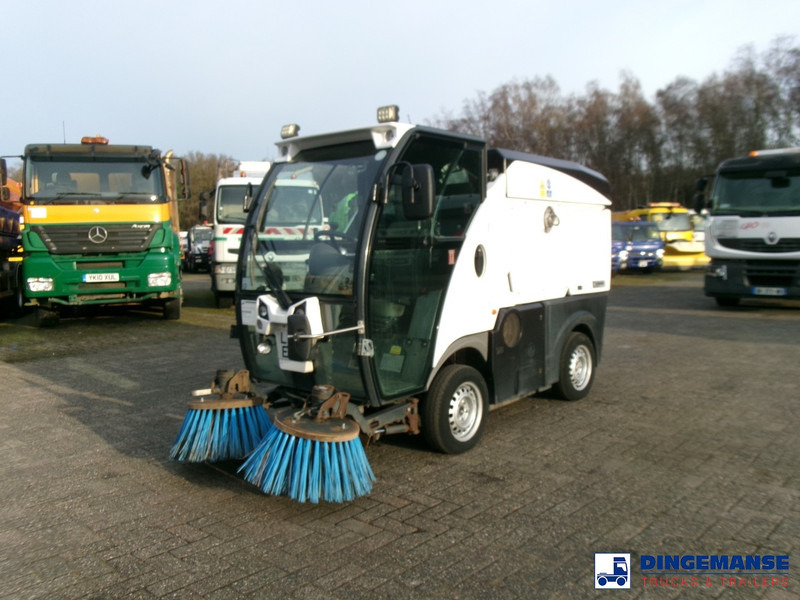 Johnston C101 street sweeper - Lakaisuauto: kuva Johnston C101 street sweeper - Lakaisuauto Johnston C101 street sweeper - Lakaisuauto: kuva Johnston C101 street sweeper - Lakaisuauto