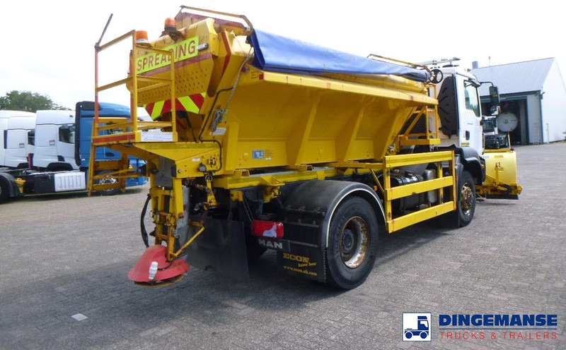 MAN TGM 18.290 4X4 RHD gritter / snow plough - Lumikone: kuva MAN TGM 18.290 4X4 RHD gritter / snow plough - Lumikone MAN TGM 18.290 4X4 RHD gritter / snow plough - Lumikone: kuva MAN TGM 18.290 4X4 RHD gritter / snow plough - Lumikone