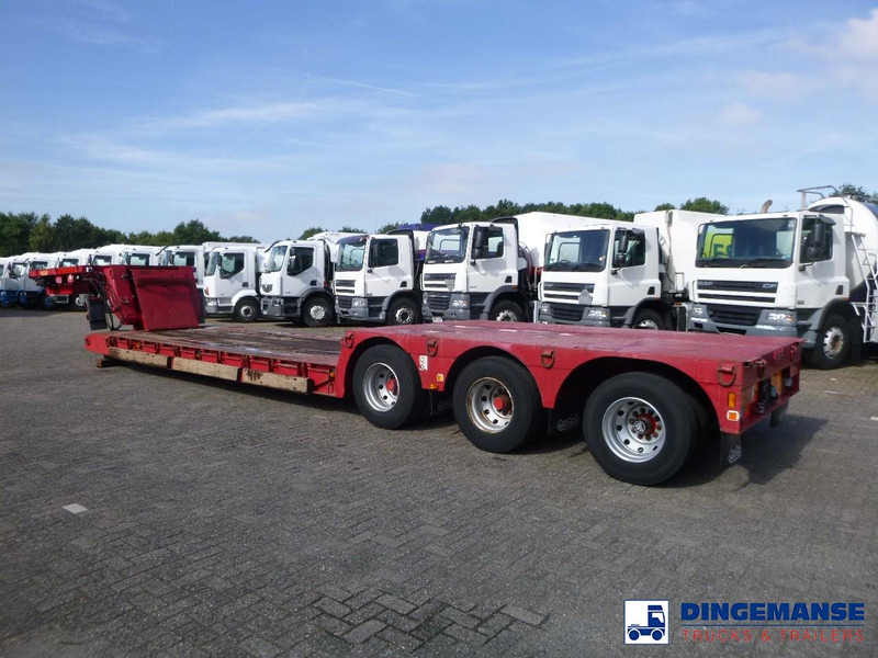 Nooteboom 3-axle lowbed trailer OSDAZ-56 - Apuvaunu puoliperävaunu: kuva Nooteboom 3-axle lowbed trailer OSDAZ-56 - Apuvaunu puoliperävaunu Nooteboom 3-axle lowbed trailer OSDAZ-56 - Apuvaunu puoliperävaunu: kuva Nooteboom 3-axle lowbed trailer OSDAZ-56 - Apuvaunu puoliperävaunu