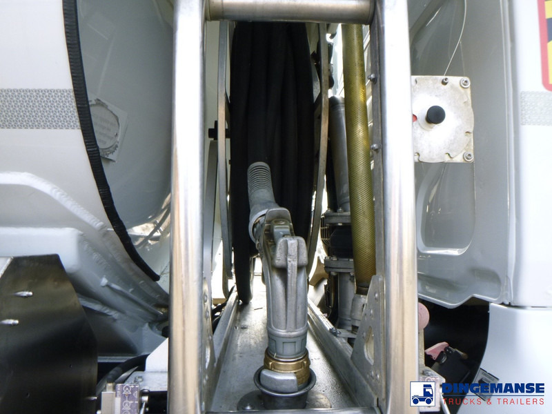 Säiliöauto Renault Midlum 270 dxi 4x2 fuel tank 11.4 m3 / 4 comp: kuva Säiliöauto Renault Midlum 270 dxi 4x2 fuel tank 11.4 m3 / 4 comp