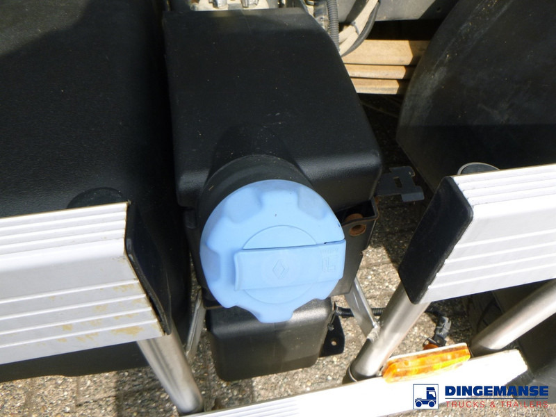 Säiliöauto Renault Midlum 270 dxi 4x2 fuel tank 11.4 m3 / 4 comp: kuva Säiliöauto Renault Midlum 270 dxi 4x2 fuel tank 11.4 m3 / 4 comp