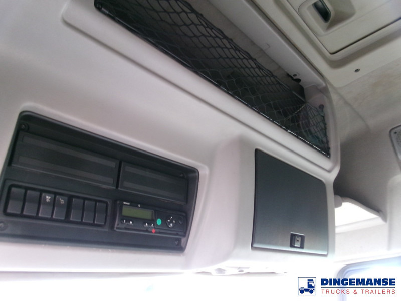 Kuorma-auto alusta Renault Premium 370 6x2 chassis: kuva Kuorma-auto alusta Renault Premium 370 6x2 chassis