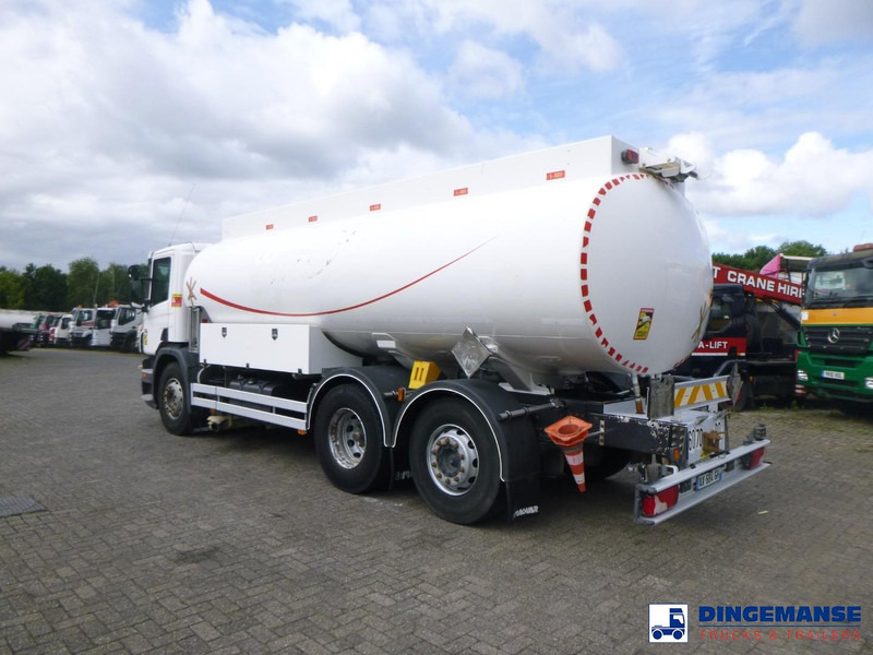 Scania P 320 DB 6X2 fuel tank 18.8 m3 / 5 comp - Säiliöauto: kuva Scania P 320 DB 6X2 fuel tank 18.8 m3 / 5 comp - Säiliöauto Scania P 320 DB 6X2 fuel tank 18.8 m3 / 5 comp - Säiliöauto: kuva Scania P 320 DB 6X2 fuel tank 18.8 m3 / 5 comp - Säiliöauto